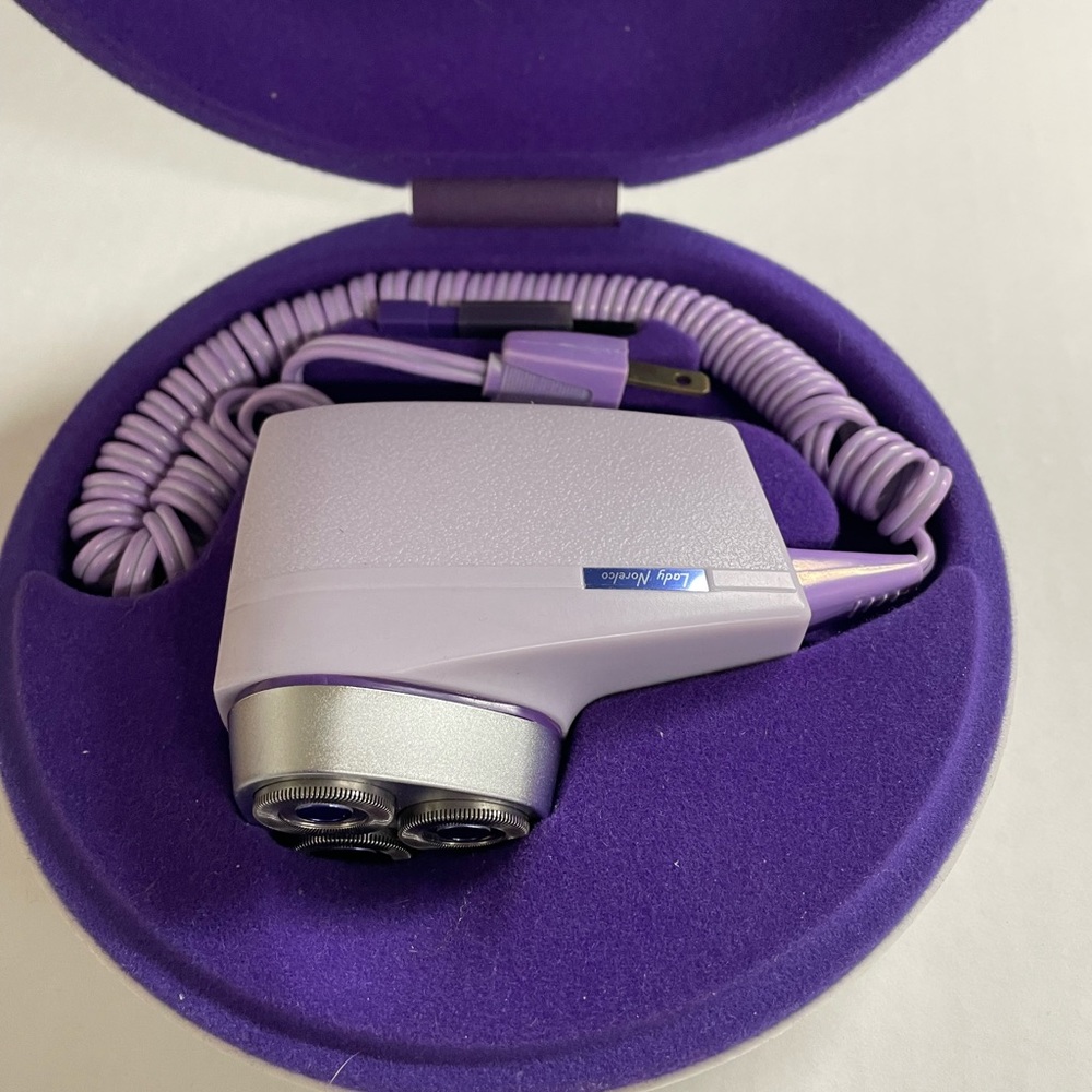 Vintage Lady Norelco Triple-Head Shaver